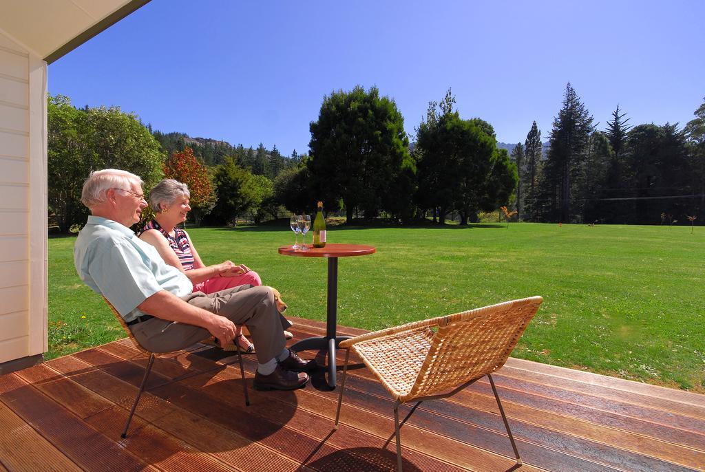 Mount Richmond Estate Motels Rai Valley Екстериор снимка